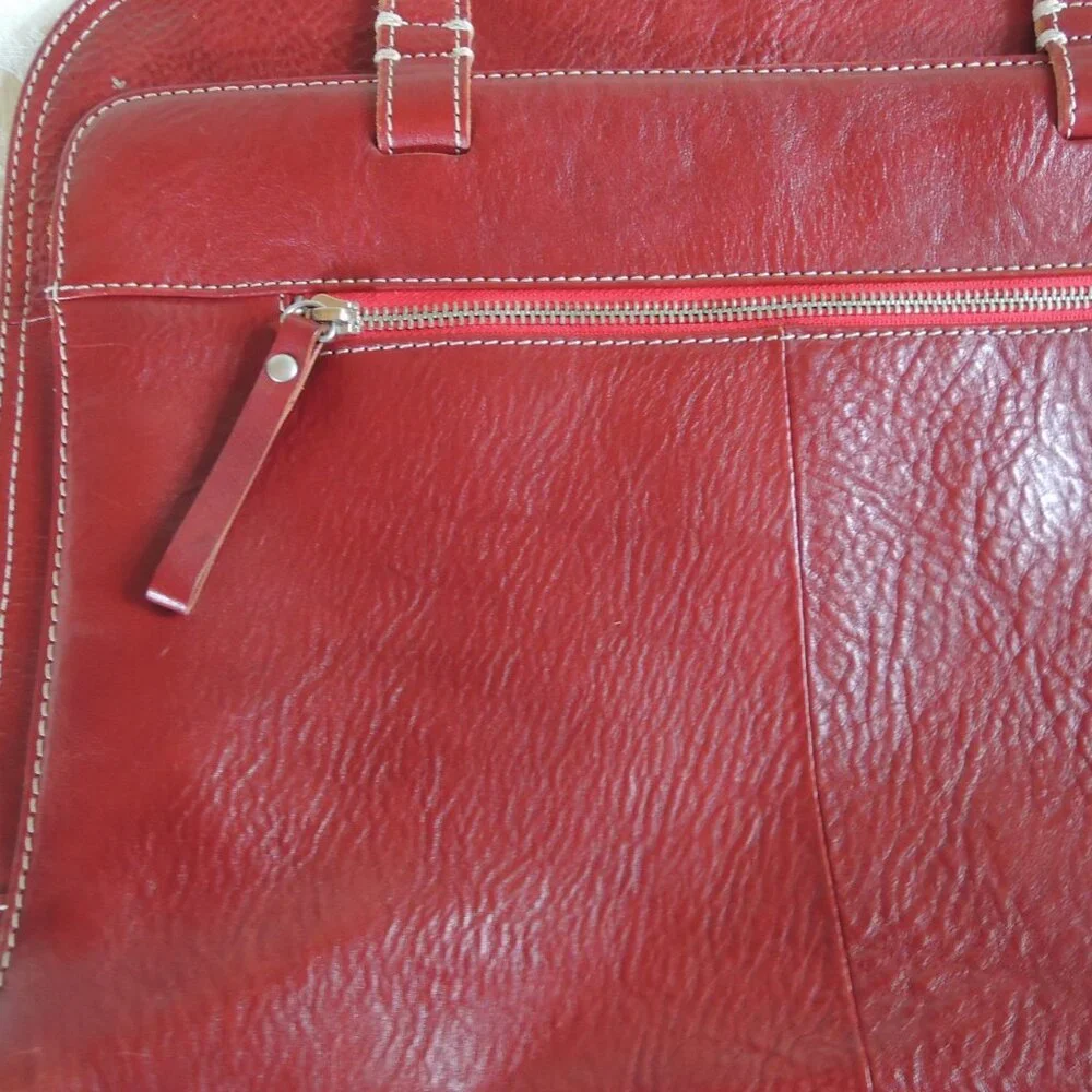 Ellington Red Leather Academia Professional Laptop Shoulder Bag